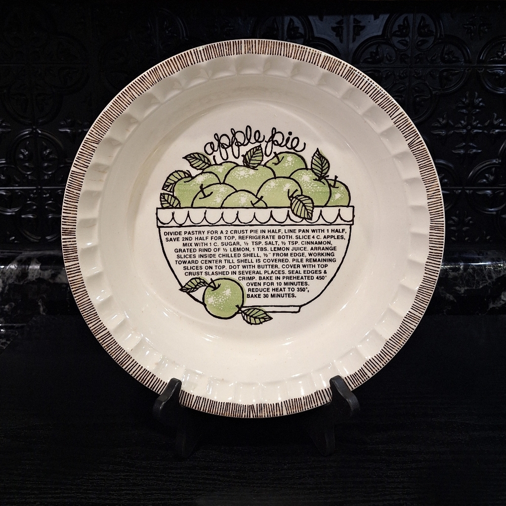 Vintage Jeanette Apple Pie Recipe Plate - White and Green Apple Pie Dish